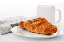 1 Καφές επιλογής + 1 Donut XL + 1 Νερό 500ml