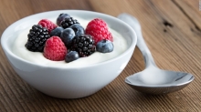 Γιαούρτι με Granola και Μέλι