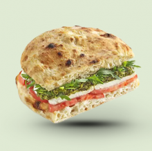 Focaccia Verde με Μοτσαρέλα και Ντομάτα