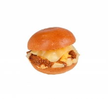 1 Egg Sandwich Bolognese + 1 Mini Pancakes με Χειροποίητη Κρέμα Πραλίνα, Αμύγδαλο και Φουντούκι