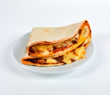 1 Pizza - Toast Bolognese + 1 Mini Pancakes με Χειροποίητη Κρέμα Πραλίνα, Αμύγδαλο και Φουντούκι