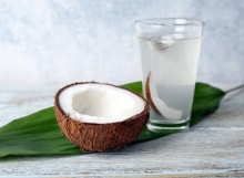 Coconut Water σε Ποτήρι