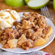 Apple Crumble Pie