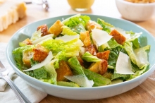 1 Φυσικός Χυμός Πορτοκάλι + 1 My Salatoni επιλογής
