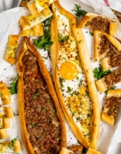 Pide Κιμάς - Αυγό