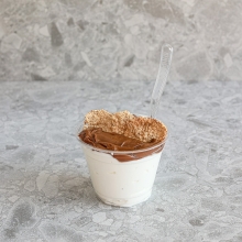 Στραγγιστό Γιαούρτι 2% με Δημητριακά Ολικής Άλεσης και Πραλίνα Σοκολάτα