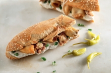 2 Sandwich επιλογής + 1 Coca-Cola 330ml